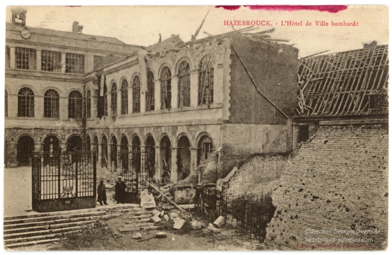 L'Hôtel de Ville bombardé