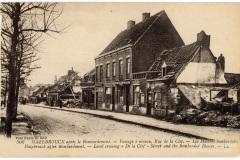 Hazebrouck après le bombardement - Passage à niveau, Rue de la