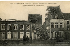 Hazebrouck bombardé - Maisons détruites sur la Grand' Place