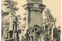 Monument au Cimetière