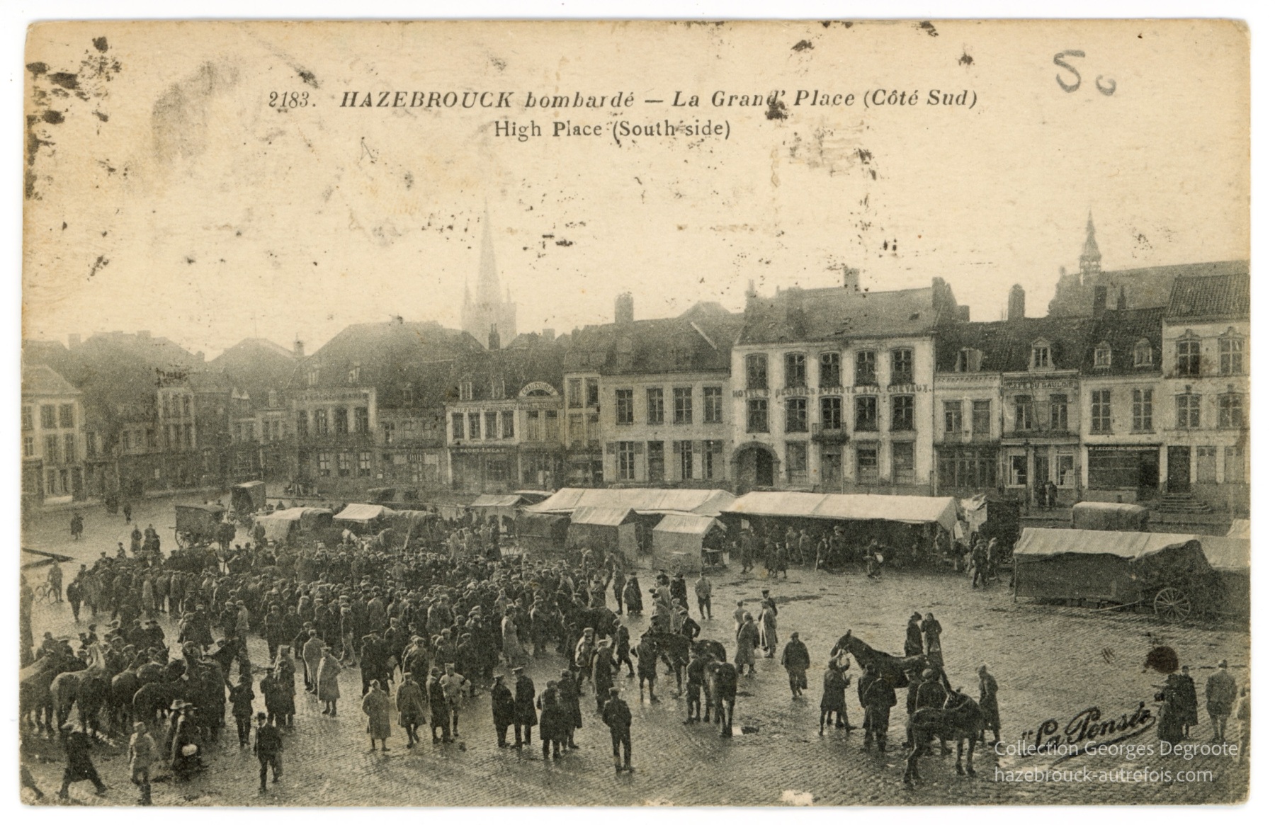 Hazebrouck bombardé - La Grand' Place (Côté Sud)