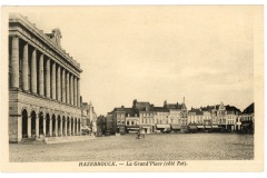 La Grand'Place (coté Est)