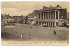 La Grande Place et l'Hôtel de Ville