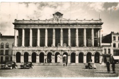 L'Hôtel de Ville