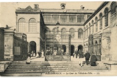 La Cour de l'Hôtel de Ville