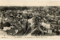 Vue panoramique vers l'Hôtel de Ville